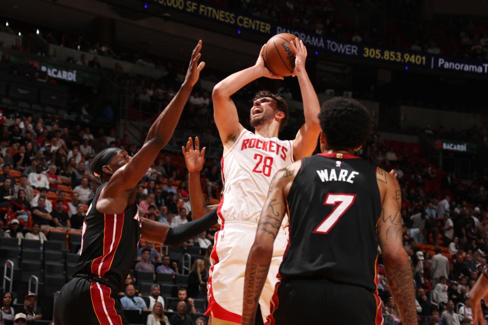 育版图中 育版图中