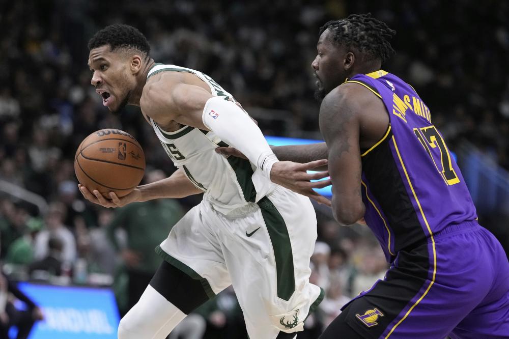 球星并肩作 球星并肩作