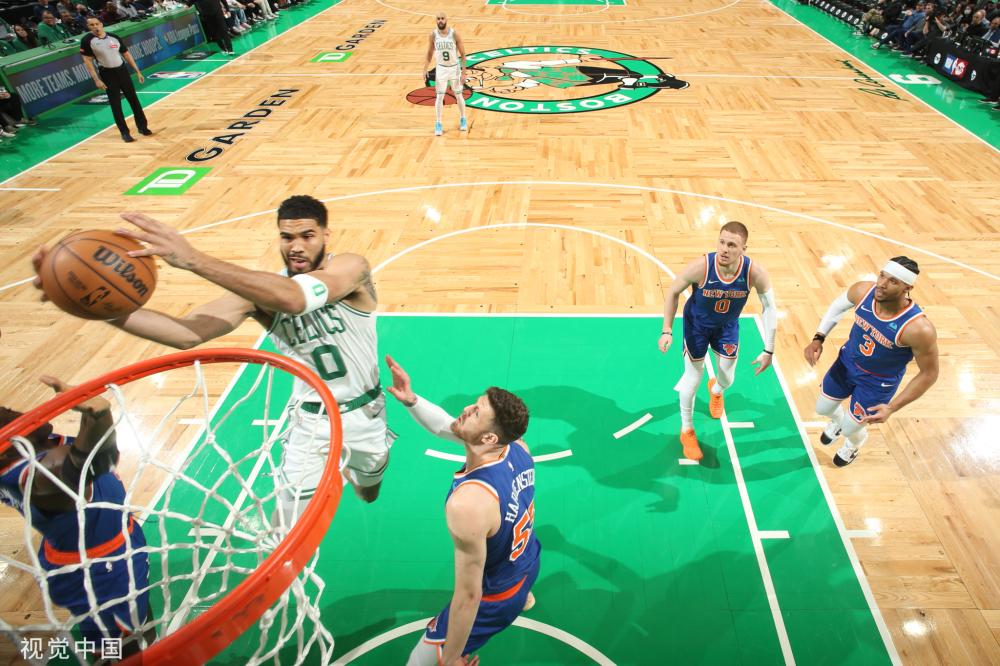 杯的赛场上 杯的赛场上