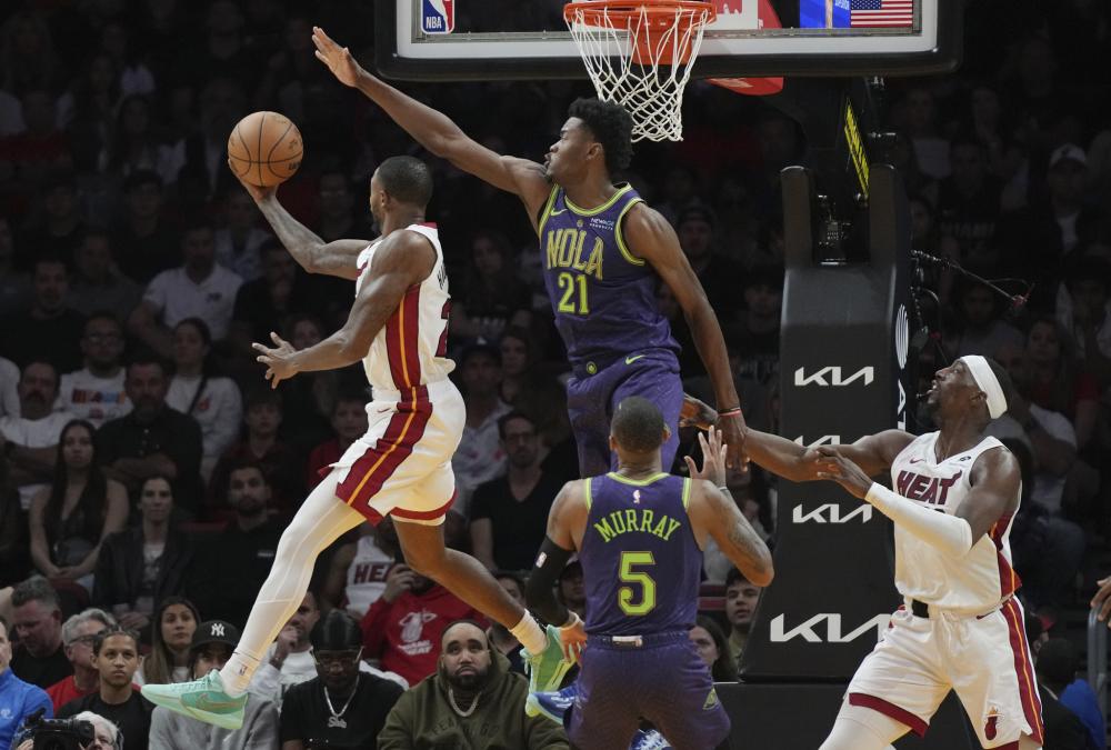 进行深入挖 进行深入挖